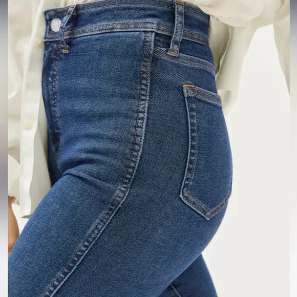 EVERLANE The Way-High Clean Front Skinny Jean in Vintage Blue - Picture 6 of 14